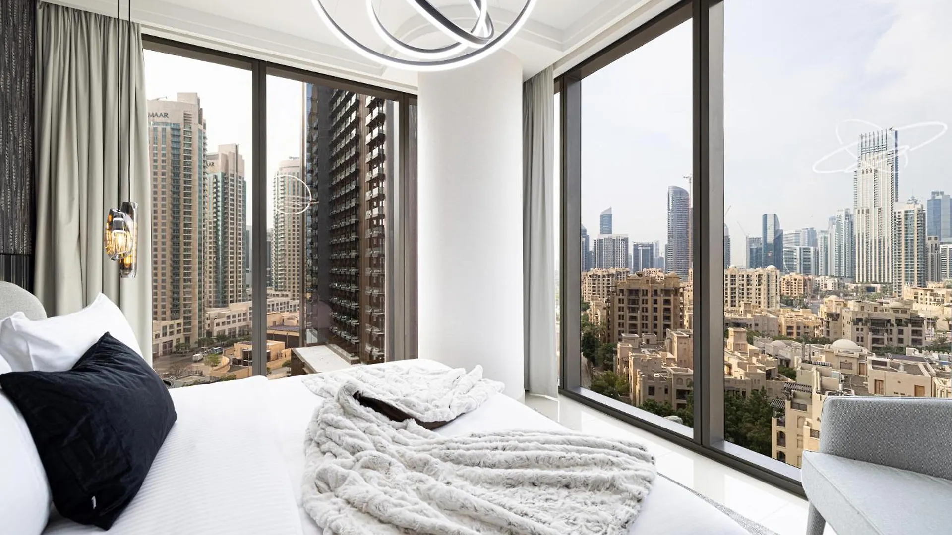 Modern 3Br + Maid Connected To Dubai Mall Apartment