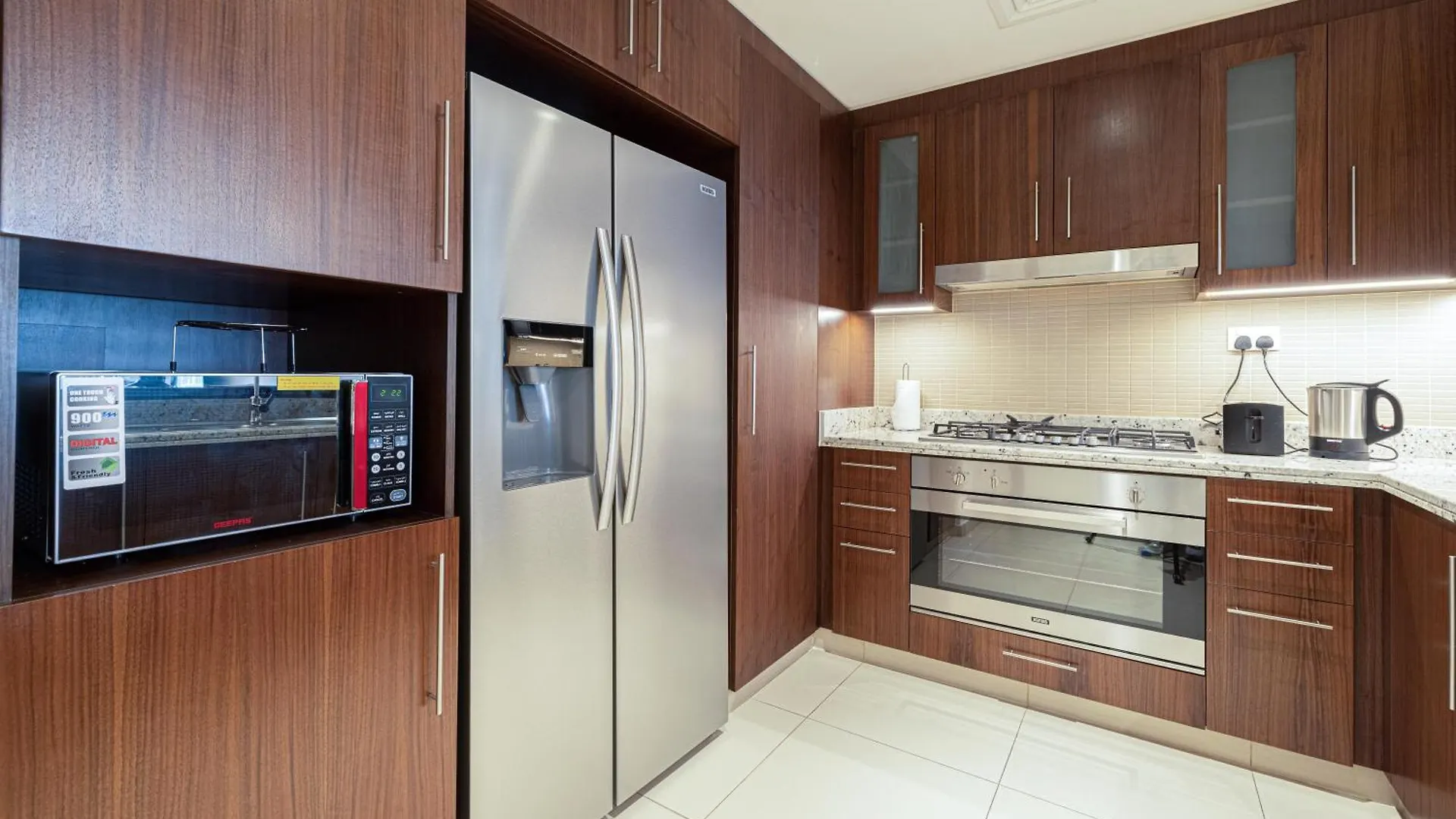 Modern 3Br + Maid Connected To Dubai Mall